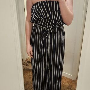 La Charme U Sleeveless Jumpsuit